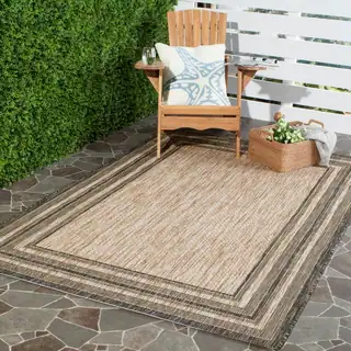 Safavieh Indoor/ Outdoor Courtyard Natural/ Black Rug (4' x 5'7)