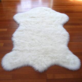 Snowy White Faux Polar Bear Pelt Sheepskin Rug (3'3 x 4'7)