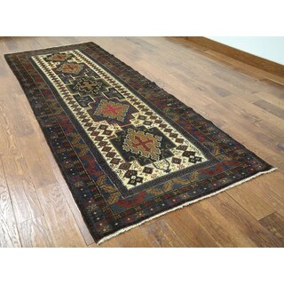 Hand-knotted Oriental Baluch Multi Wool-on-wool Rug (3'8 x 9'4)