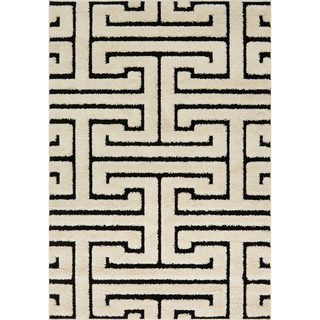 Jullian White/ Black Geometric Maze Shag Rug (7'7 X 7'7 Square)
