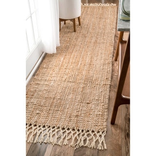 nuLOOM Handmade Chunky Jute/ Wool Tassel Natural Runner Rug (2'6 x 10')