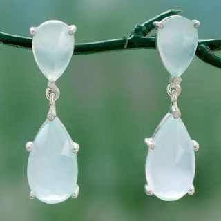 Handcrafted Sterling Silver 'Aqua Brilliance' Chalcedony Cubic Zirconium Earrings (India)