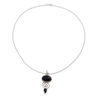 Handmade Sterling Silver 'Romantic Journey' Onyx Necklace (India)
