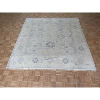 Oriental Ivory Wool Oushak Hand-knotted Rug (8'10 x 9')