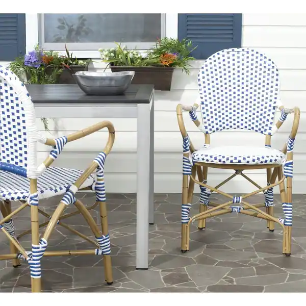 Hooper Blue/ White Indoor Outdoor Arm Chair (Set of 2) - 20.8" x 21.6" x 35"