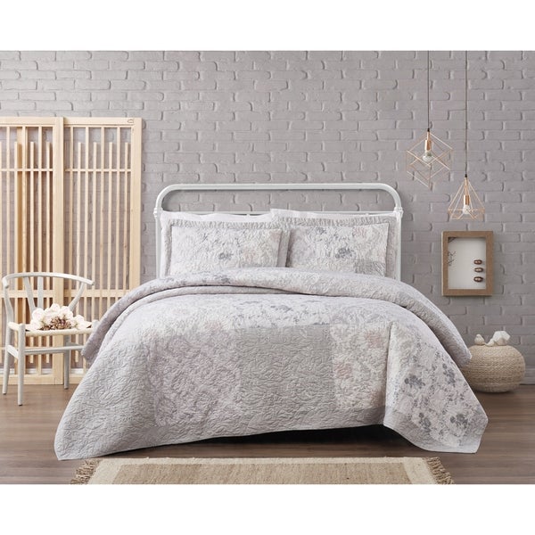 The Gray Barn Sleeping Hills Floral Cotton 3-piece Quilt Set