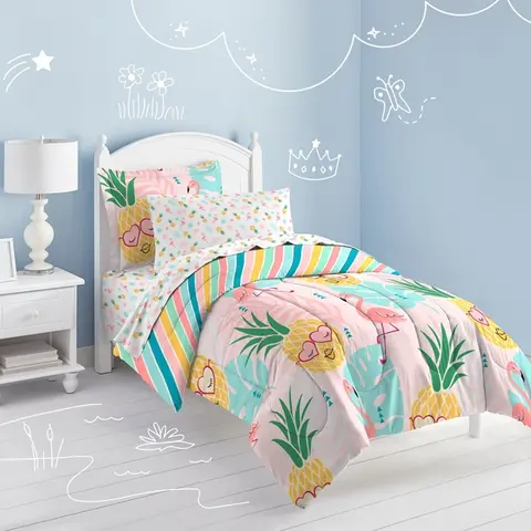 Dream Factory Pineapple 7-Piece Bed in a Bag with Sheet Set