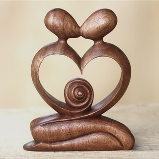 Love of My Life Artisan Handmade Contemporary Art Natural Brown Wood Home Decor Love Gift Kiss Keepsake Statuette (Indonesia)