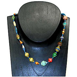 Kenyan 22-inch Varnished Multicolored Recycled Paper-beaded Necklace