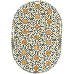 Safavieh Hand-hooked Majestic Ivory/ Blue Wool Rug (4'6 x 6'6 Oval)