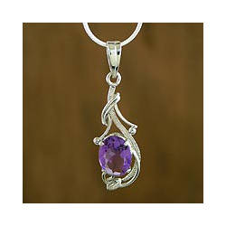 Sterling Silver Amethyst 'Perfect Plum' Necklace (India)