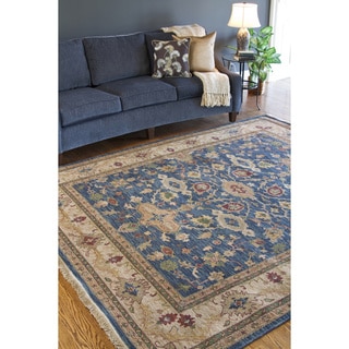 Hand-knotted Sangli New Zealand Wool Rug (6' x 9')