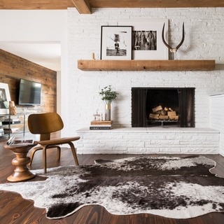 Faux Rawhide Ivory and Charcoal Brown Rug (6'2 x 8')