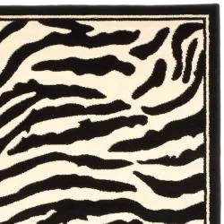 Safavieh Lyndhurst Contemporary Zebra Black/ White Rug (5' 3 x 7' 6) - Thumbnail 1