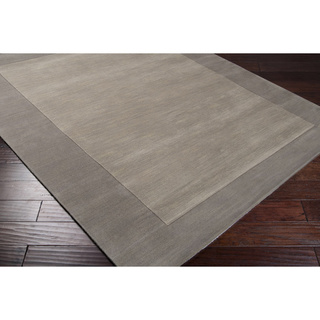Hand-crafted Grey Tone-On-Tone Bordered Wool Rug (7'6 x 9'6)