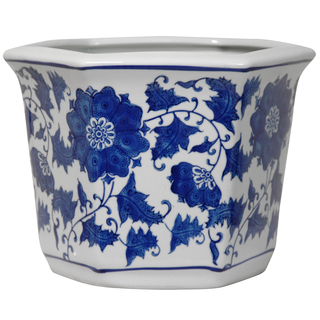 Handmade Porcelain Blue and White Flower Pot (China)