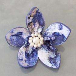 Dyed Blue Mother of Pearl and Pearls Floral Pin (4-9 mm) (Thailand)