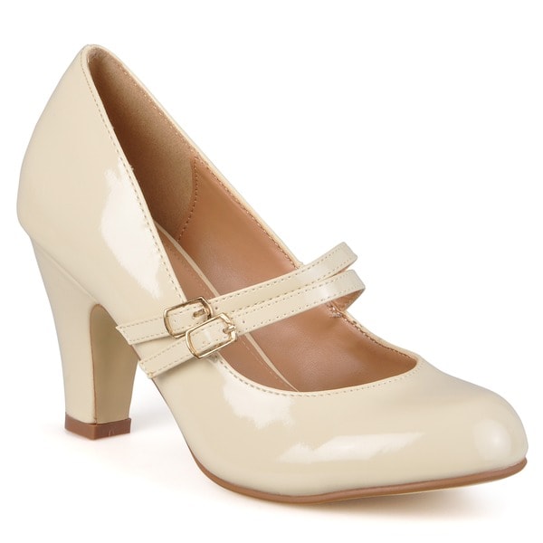 Journee Collection Women's 'WENDY-09' Patent Mary Jane Pumps