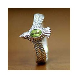 Sterling Silver Men's 'Peace Messenger' Peridot Ring (Indonesia)