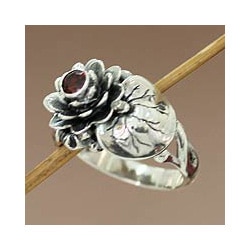 Sterling Silver 'Lotus Purity' Garnet Ring (Indonesia)