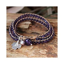 Handcrafted Leather Fortunes Wisdom Amethyst Freshwater Pearl Beaded Bracelet (6.5 mm) (Thailand)