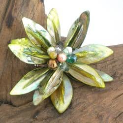 Pretty Green Water Lily Mother of Pearl Pin/ Brooch (Thailand)