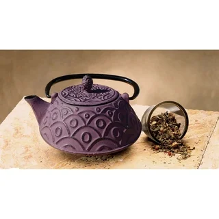 Old Dutch Cast Iron 26-ounce Teapot