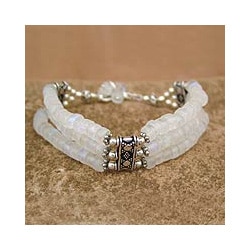 Sterling Silver 'Pure Love' Moonstone Bracelet (India)