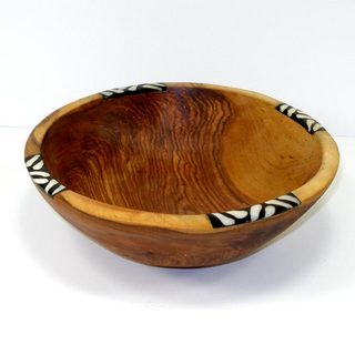Handmade Round 9-inch Olive Wood Bowl with Bone Inlay (Kenya)