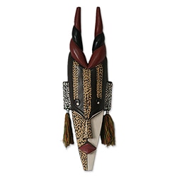Handcrafted Sese Wood 'Agona Antelope' African Mask' (Ghana)