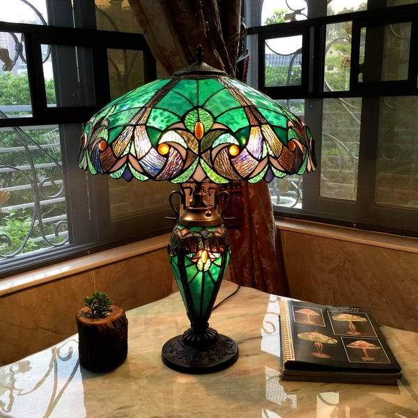 Tiffany-style Halston Double Lit 2+1 Light Table Lamp