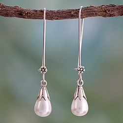 Sterling Silver 'Precious Purity' Pearl Earrings (7 mm) (India)