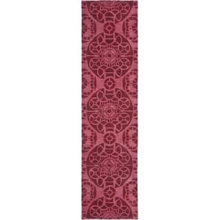 Safavieh Handmade Wyndham Red Wool Rug (2' 3 x 11')