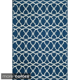 Indoor/ Outdoor Morrocan Tile Rug (6'7 x 9'6)