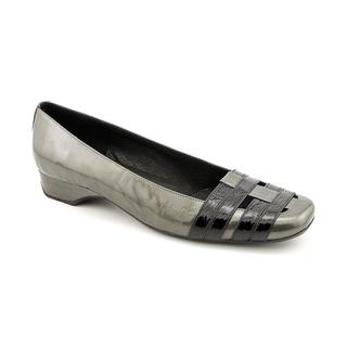 Renzo Fontanelli Women's 'Pomme' Patent Leather Casual Shoes - Wide (Size 6.5 )