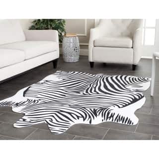 Safavieh Faux Zebra Black/ White Polyester Rug (5' x 6'6)
