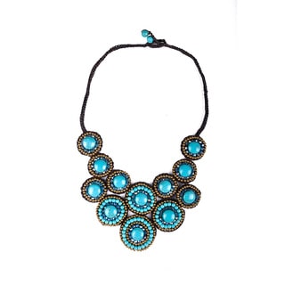 Thai-handicraft Gold-tone Turquoise and Blue Crystal Necklace and Earrings Set (Thailand)