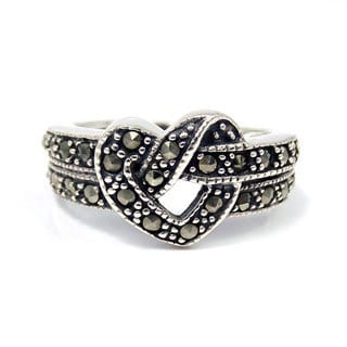 Beautitul Heart Knot Marcasite .925 Silver Ring (Thailand)