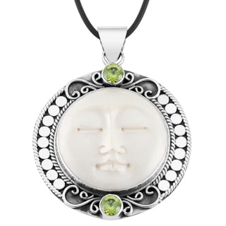 Silver 'Mother Earth Sleeps' Peridot Cow Bone Necklace (Indonesia)