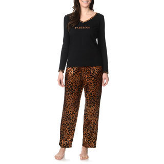 SoulMates Women's 'Fabulous' Animal Print Pajama Set