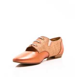 Gomax Women's 'Weezer 07' Two-tone Pointed Toe Oxford Shoes