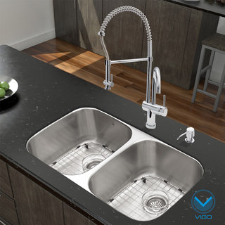 VIGO All in One 32-inch Undermount Stainless Steel Kitchen Sink and Chrome Faucet Set