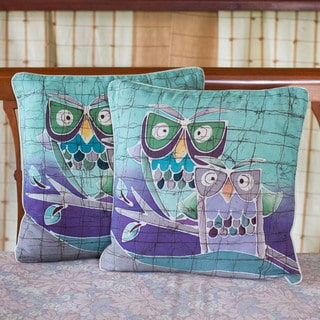 Handmade Set of 2 Cotton 'Mischievous Owls' Batik Cushion Covers (Thailand)