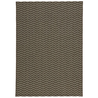 Loft Gracie Chevron Stripe Grey Indoor or Outdoor Rug (5'3 x 7'4)