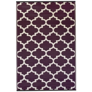 Tangier Plum and White Area Rug (5' x 8')