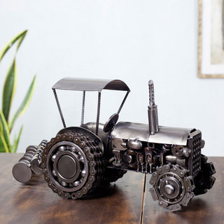 Handcrafted Auto Parts 'Rustic Farming Tractor' Sculpture (Mexico)
