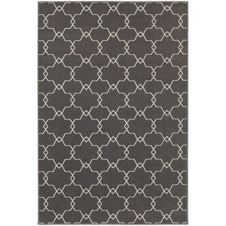 Geometric Trellis Grey/ Ivory Rug (5'3 x 7'6)