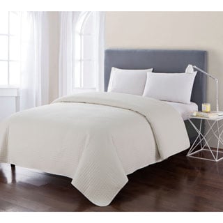 VCNY Laila Embossed Quilt
