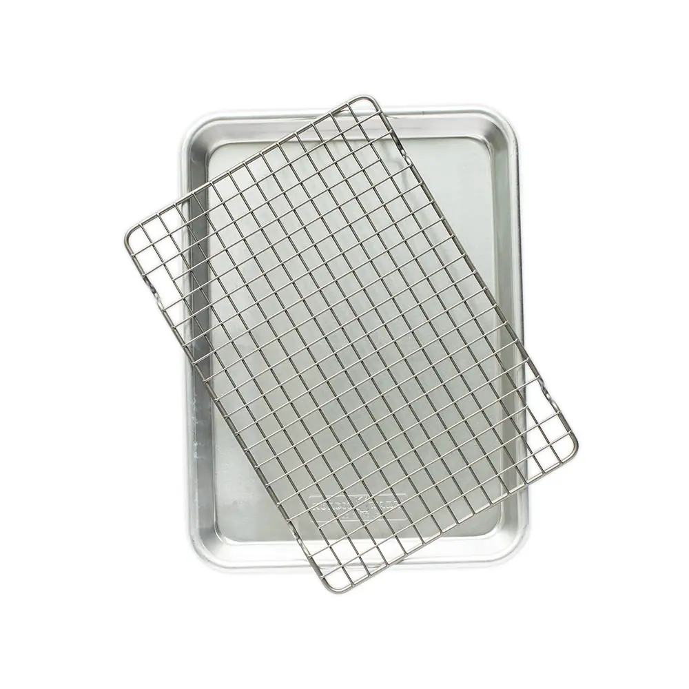 Nordic Ware Naturals? Quarter Sheet with Oven-Safe Nonstick Grid