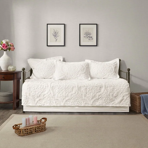 Madison Park Aeriela White 5 Piece Tufted Cotton Chenille Daybed Set